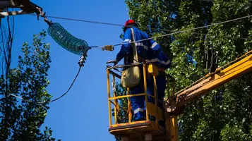 Восстановительные работы в поселке Ясные Зори